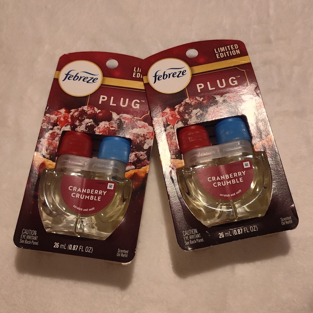 NWT! 2- Febreze Plug-In Cranberry Crumble Scented Refills (Limited Edition)